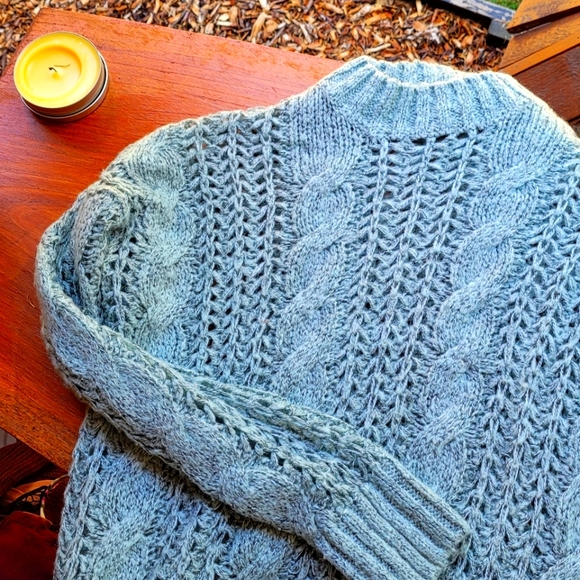 Knit sweater - Picture 1 of 1